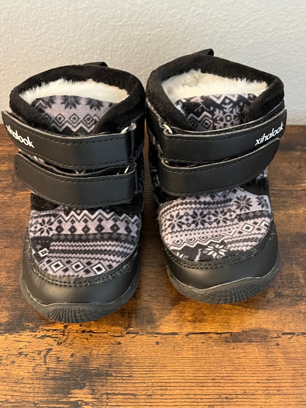 Xihalook Kids Black Patterned Winter Snow Boots